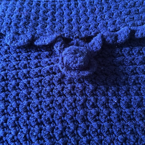 Hand Crafted Patriotic Red Knit Throw Pillow Cover 18 x 18 Hand Crochet Heirloom - Picture 12 of 16